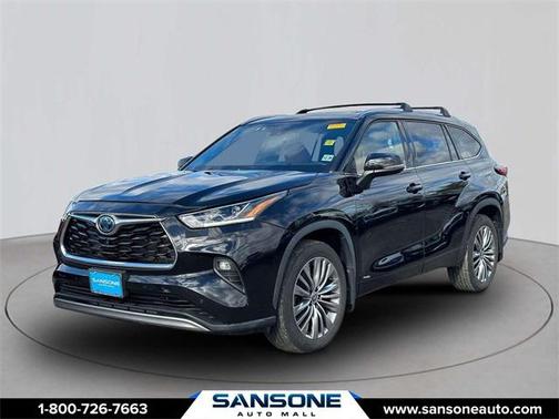 2022 Toyota Highlander Hybrid Platinum