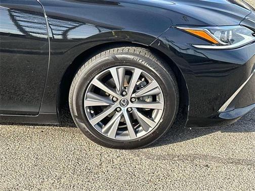 2021 Lexus ES 250 Base