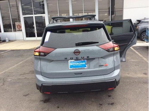 2025 Nissan Rogue Rock Creek
