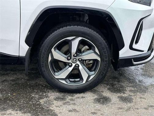 2023 Toyota RAV4 Prime SE