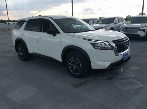 2025 Nissan Pathfinder S 4WD