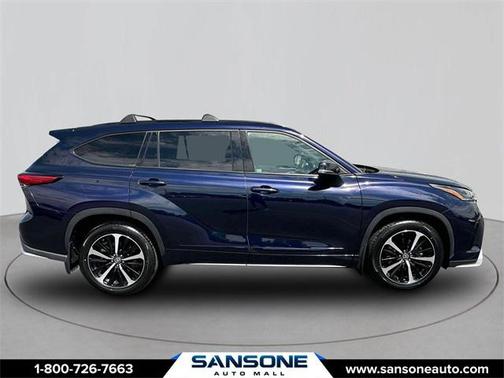 2022 Toyota Highlander XSE