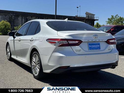 Pearl 2018 Toyota Camry XLE