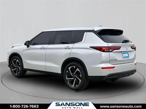 2022 Mitsubishi Outlander ES