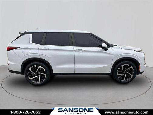2022 Mitsubishi Outlander ES