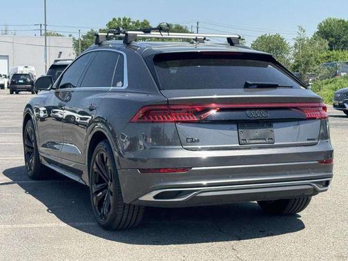 Samurai Gray Metallic 2022 Audi Q8 55 Prestige