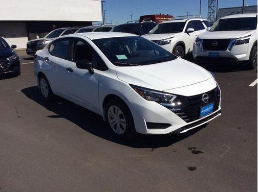 2025 Nissan Versa 1.6 S