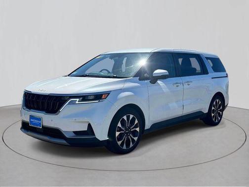 Snow White Pearl 2023 Kia Carnival EX