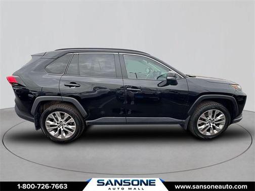 2022 Toyota RAV4 XLE Premium