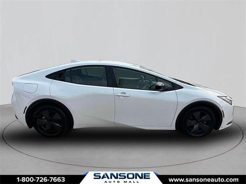 2024 Toyota Prius Prime SE