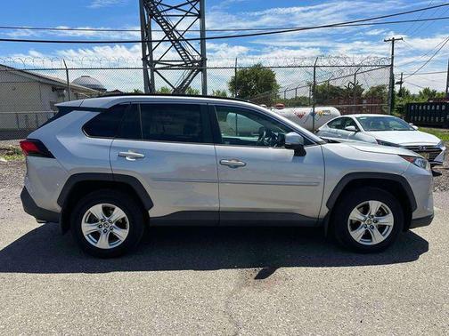 Silver Sky 2021 Toyota RAV4 XLE