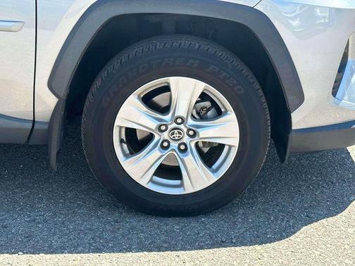 Silver Sky 2021 Toyota RAV4 XLE