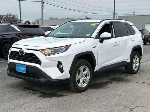 2021 Toyota RAV4 Hybrid XLE