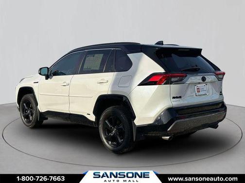 2021 Toyota RAV4 Hybrid SE