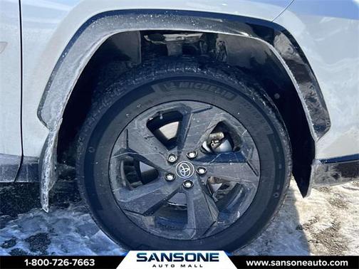 2021 Toyota RAV4 Hybrid SE