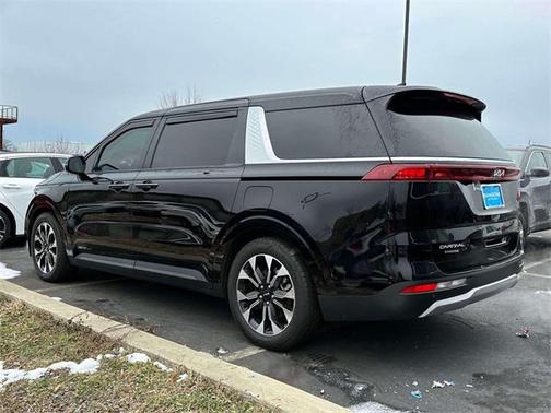 2024 Kia Carnival EX