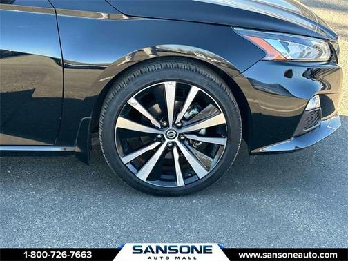 2022 Nissan Altima SR FWD