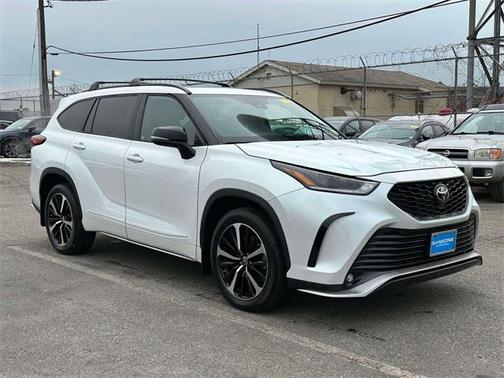 2022 Toyota Highlander XSE