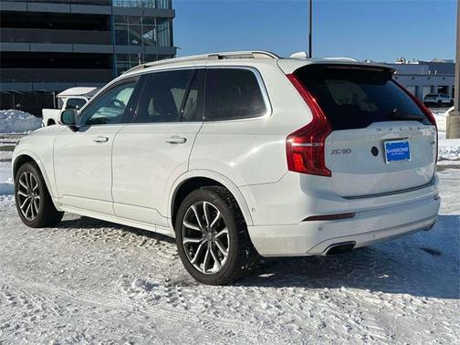 2019 Volvo XC90 T6 Momentum