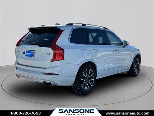 2019 Volvo XC90 T6 Momentum