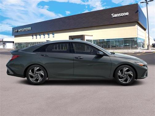 2025 Hyundai ELANTRA Sport