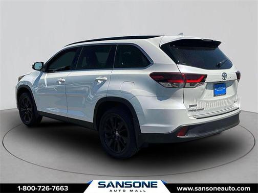 2019 Toyota Highlander SE