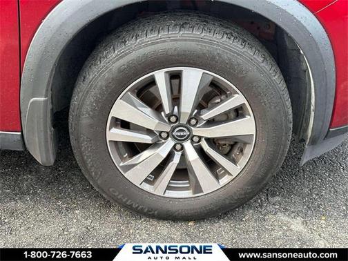 2022 Nissan Pathfinder SL 4WD