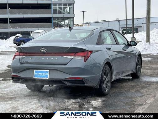 2022 Hyundai ELANTRA SEL