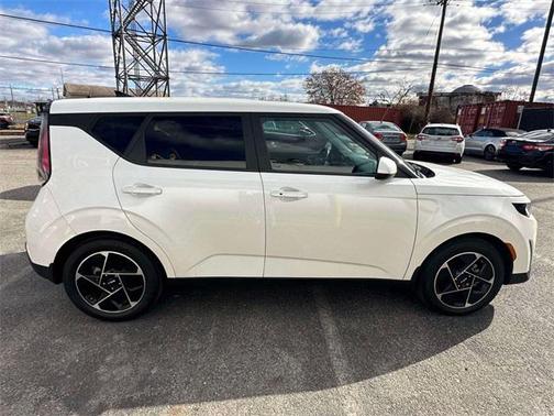 2023 Kia Soul EX