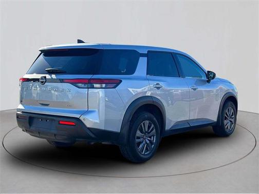 2024 Nissan Pathfinder S 4WD