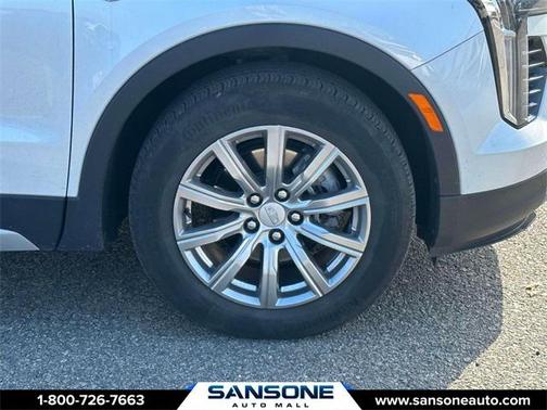2021 Cadillac XT4 Premium Luxury