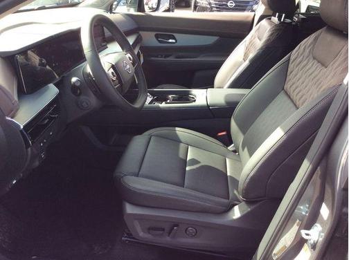 Gun Met 2026 Nissan Murano Platinum