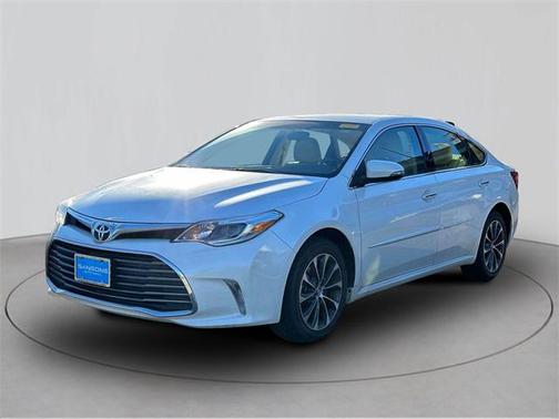 2016 Toyota Avalon XLE
