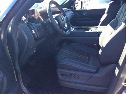 2025 Nissan Armada PRO-4X 4WD