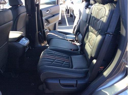 2025 Nissan Armada PRO-4X 4WD