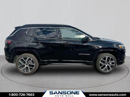 Diamond Black Crystal Pearlcoat 2025 Jeep Compass Limited