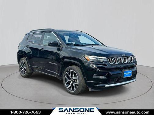 Diamond Black Crystal Pearlcoat 2025 Jeep Compass Limited
