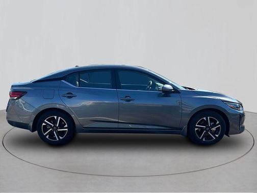 Gun Metallic 2024 Nissan Sentra SV