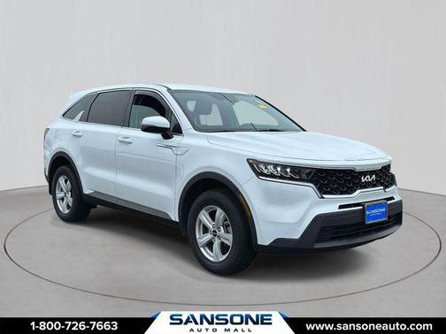 Glacial White Pearl 2023 Kia Sorento LX