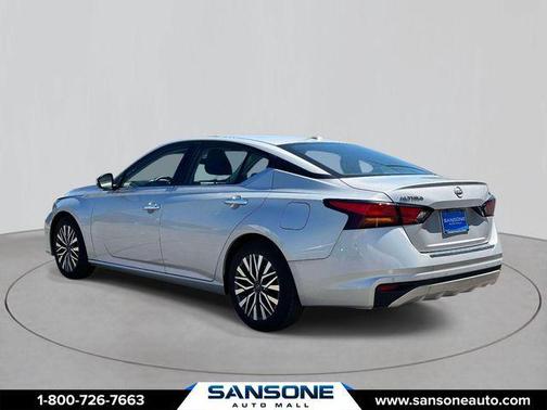 Brilliant Silver Metallic 2023 Nissan Altima 2.5 SV