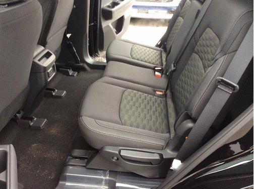 2026 Nissan Pathfinder S