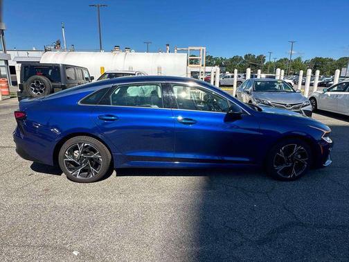 Yacht Blue 2025 Kia K5 GT-Line