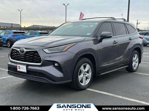 2022 Toyota Highlander LE