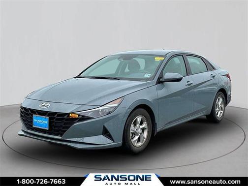 2022 Hyundai ELANTRA SE