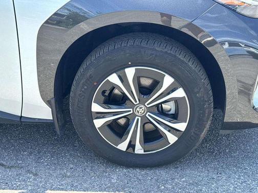Wind Chill Pearl 2024 Toyota bZ4X XLE