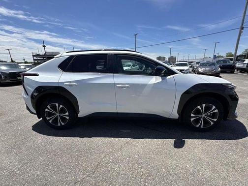 Wind Chill Pearl 2024 Toyota bZ4X XLE