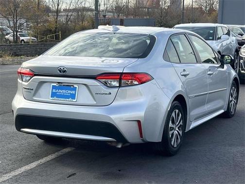 2022 Toyota Corolla Hybrid LE