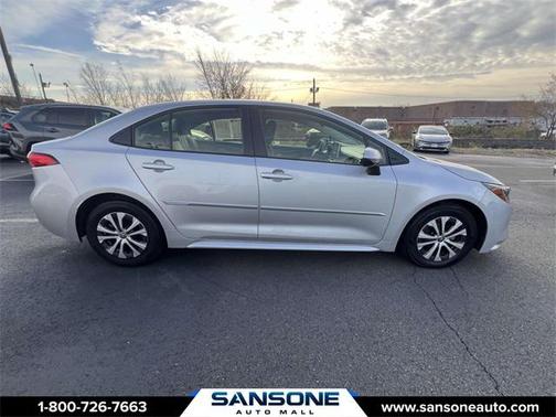 2022 Toyota Corolla Hybrid LE