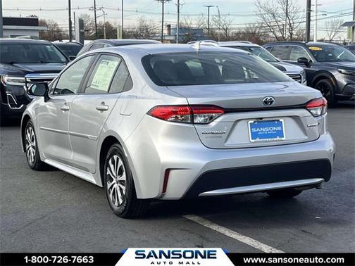 2022 Toyota Corolla Hybrid LE