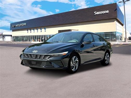 2025 Hyundai ELANTRA SEL